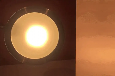 被忽视的 “光损伤”：从即时不适到长期病变